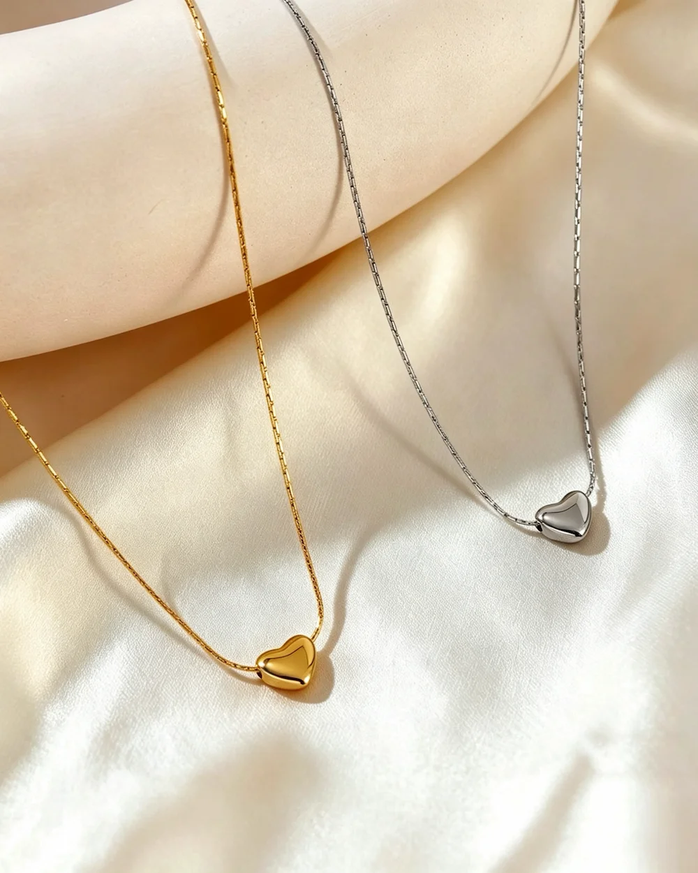 The Amora Liquid Heart 18K Gold Electroplated Stainless Steel and Titanium Steel Necklace